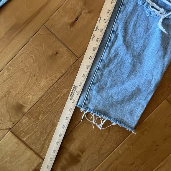 Pacsun distressed hi rise size 27 mom jeans - Picture 9 of 9